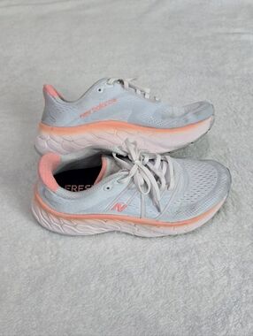 Women's New Balance Sneakers Fresh Foam X More V4 Active Shoes Gray Pink Size 8
